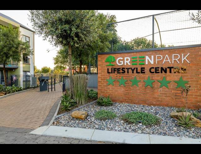 1 BEDROOM COMPLEX FOR SALE IN WITFIELD